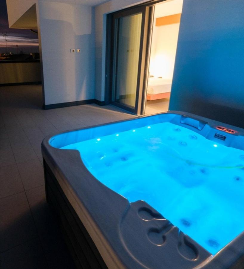 Bbcube Hotel Porto Viro Kültér fotó